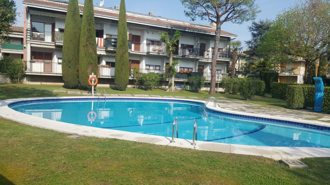Lucky Apartment 2 סירמיונה מראה חיצוני תמונה